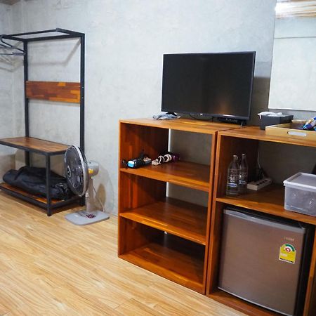 Banmai87 Guest House บ้านไม้87 เกสต์เฮ้าส์ Ayutthaya Exteriér fotografie