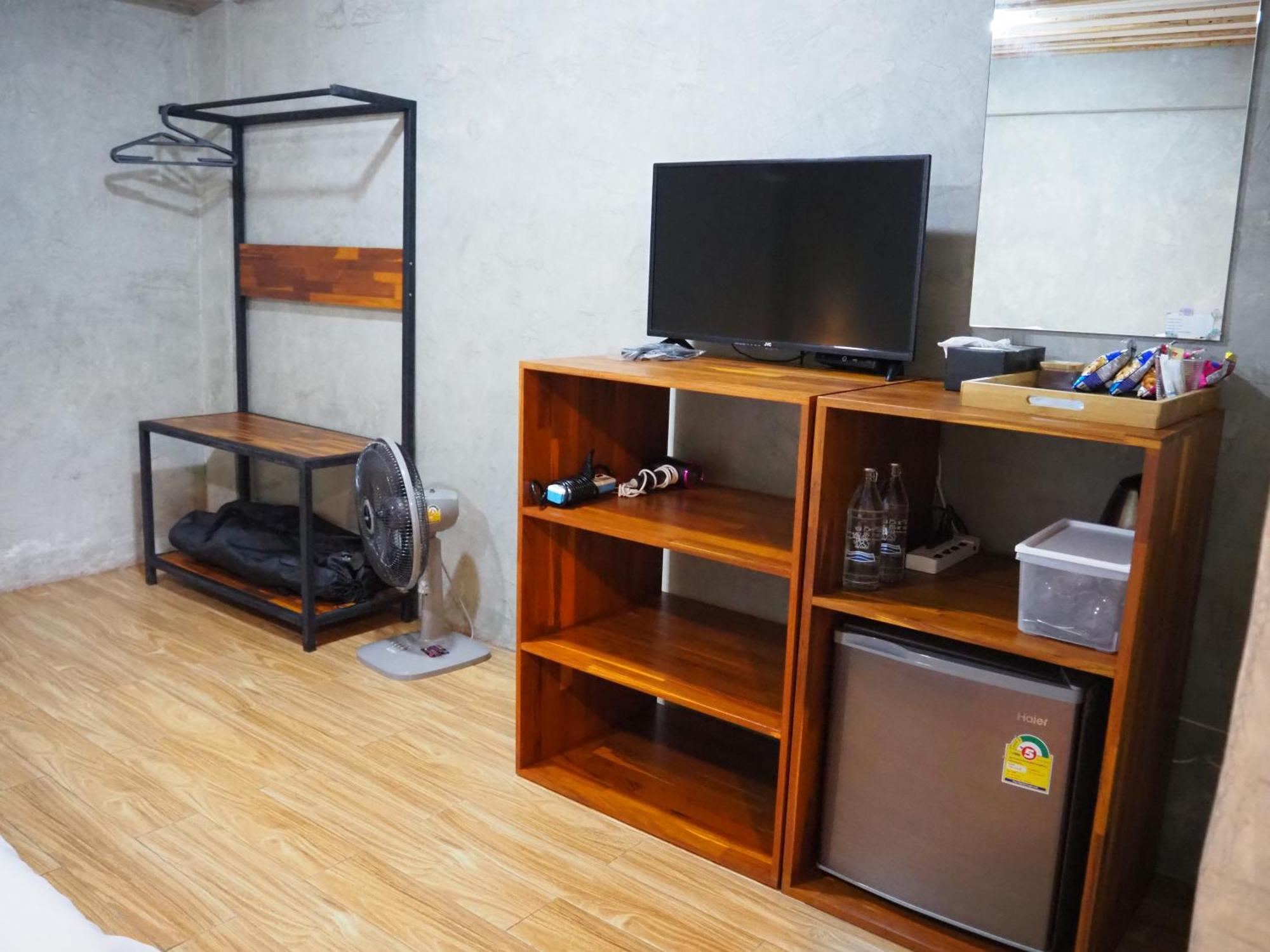 Banmai87 Guest House บ้านไม้87 เกสต์เฮ้าส์ Ayutthaya Exteriér fotografie