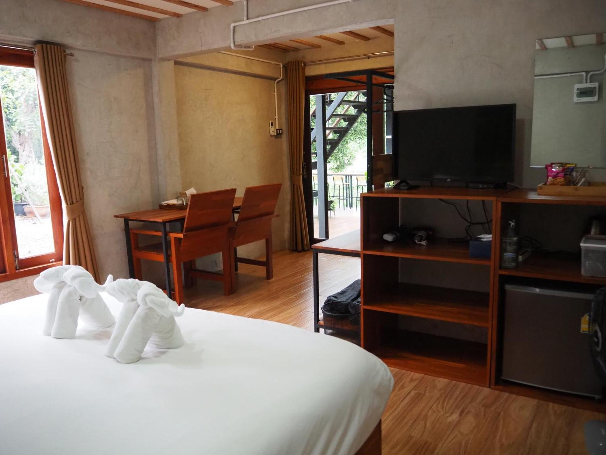 Banmai87 Guest House บ้านไม้87 เกสต์เฮ้าส์ Ayutthaya Exteriér fotografie
